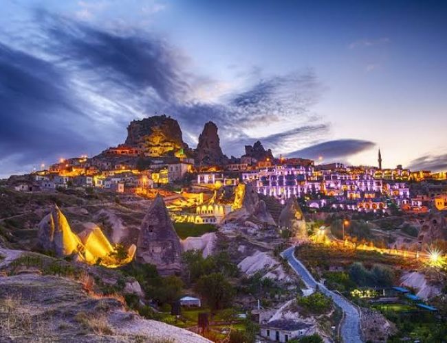 Uçhisar and Uçhisar Castle